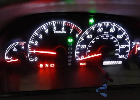 2006 Toyota Camry Xle z USA, uszkodzony, nr VIN 4T1BE30K96U723999